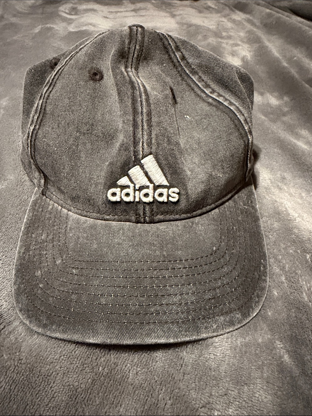adidas unisex Charcoal Embroidered Logo Baseball Hat
